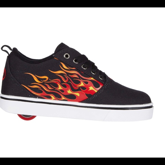Heelys Pro 20 Skating Sneakers Kids Size 3 Youth with Cool Flame Detail - Picture 11 of 15